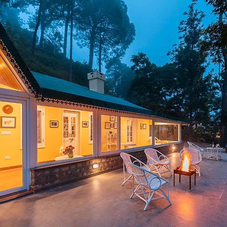 Stayvista At Springfield With Bonfire Kasauli Buitenkant foto