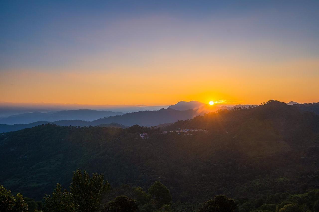 Stayvista At Springfield With Bonfire Kasauli Buitenkant foto