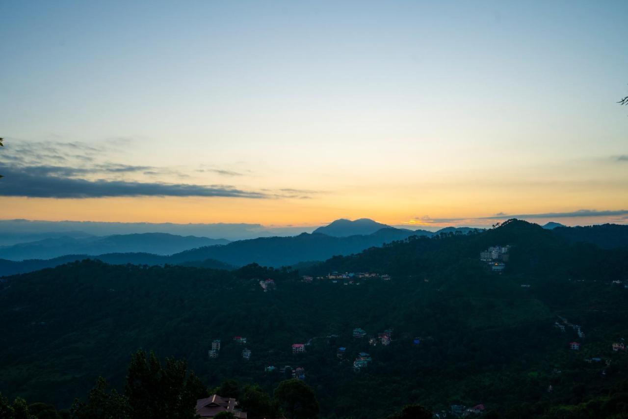 Stayvista At Springfield With Bonfire Kasauli Buitenkant foto